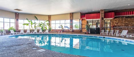 Sæsonbestemt udendørs pool