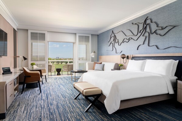Egyptian cotton sheets, premium bedding, pillow-top beds, in-room safe - The Ritz-Carlton Dallas, Las Colinas (Irving)