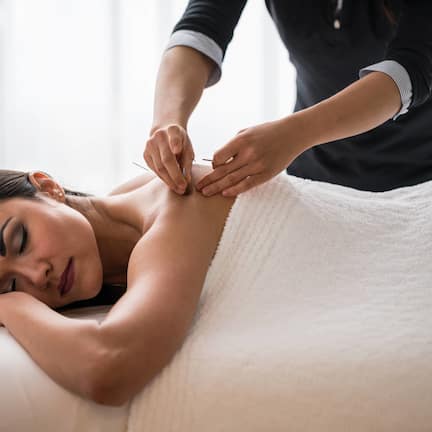 Couples treatment rooms, sauna, hot tub, steam room, body treatments