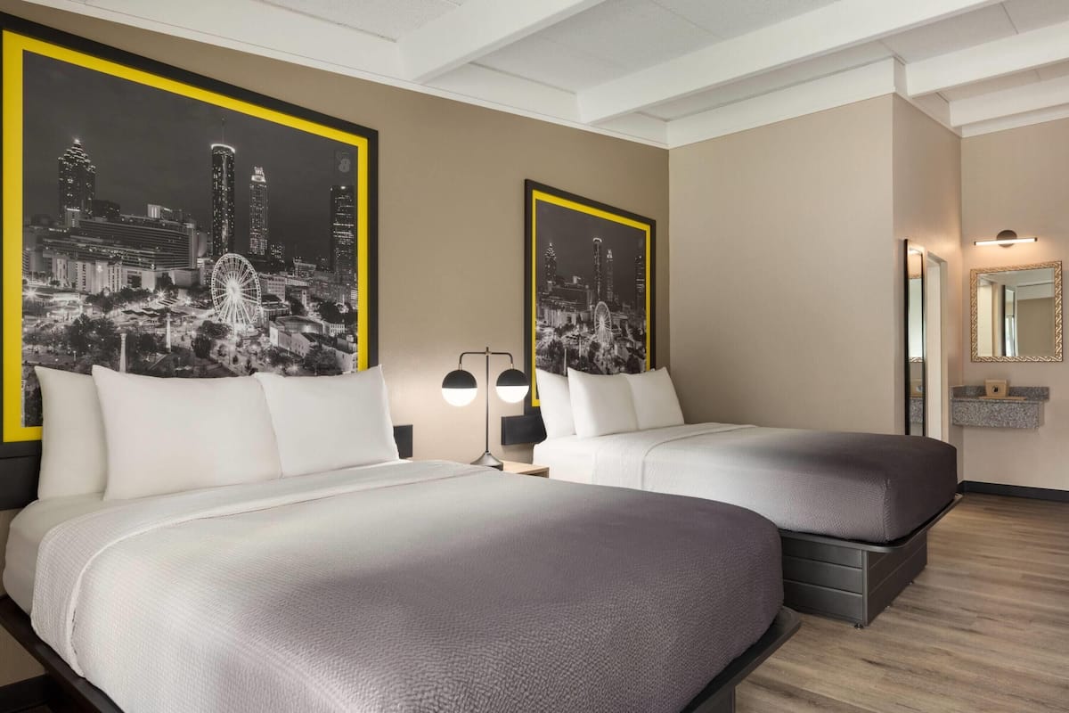 Room, 2 Queen Beds, Non Smoking
