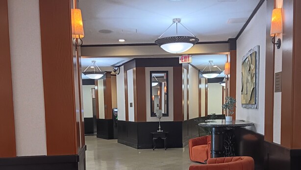 Unclassified image, 1 of 42, button - Clarion Hotel & Suites (Mount Laurel)
