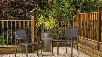 Chambre, 1 lit double, balcon | Vue du balcon