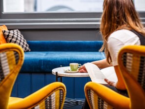 Bar (on property) - ibis Styles London Gloucester Road (London)