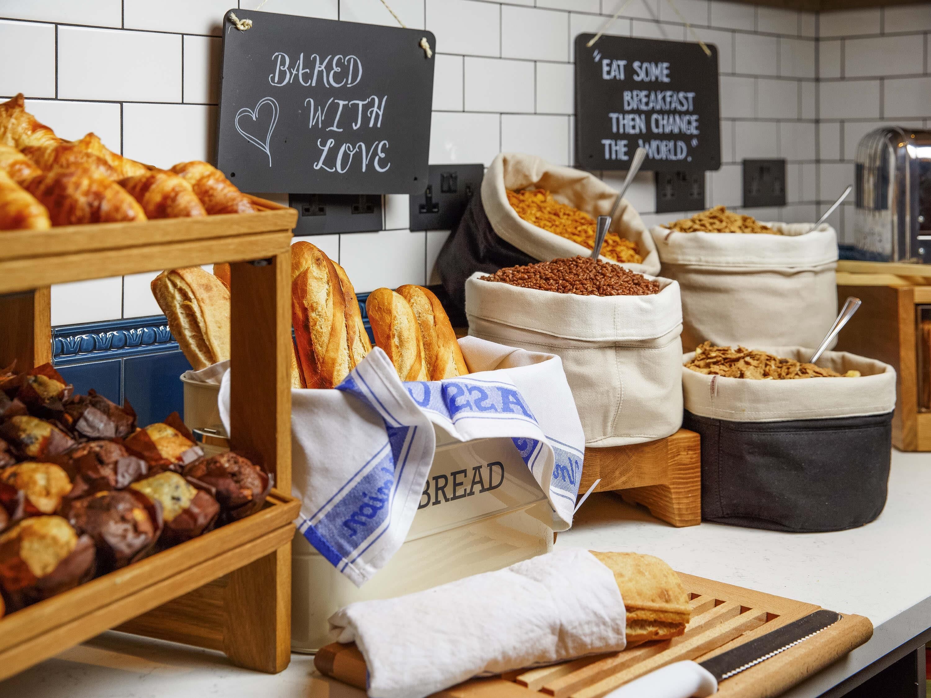 Dagelijks ontbijtbuffet (GBP 13.50 per persoon)