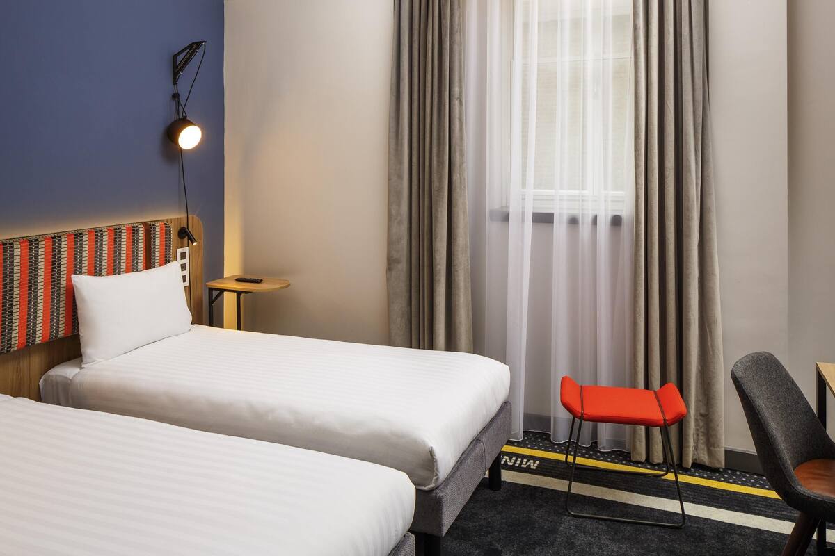 Room, 2 Twin Beds (The Duet) | Hypo-allergenic bedding available, in-room safe, blackout drapes