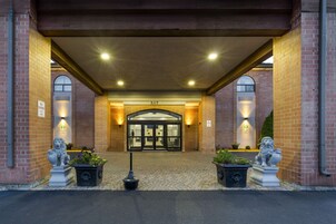 Fachada de la propiedad