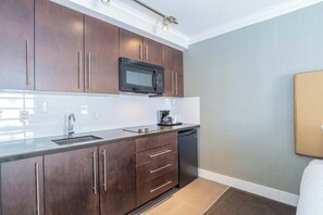 Standard Room, 2 Double Beds, Kitchenette | Desk, laptop workspace, iron/ironing board, free WiFi