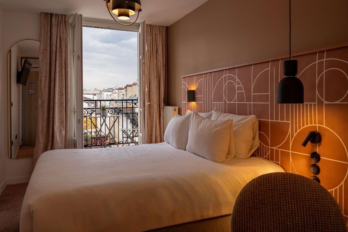 Superior Room, 1 Double Bed | In-room safe, desk, blackout drapes, iron/ironing board (on request)