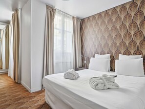 1 bedroom, in-room safe, desk, blackout drapes