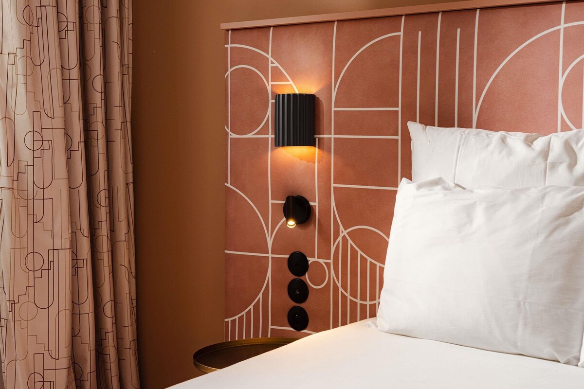 In-room safe, desk, blackout drapes, iron/ironing board (on request)