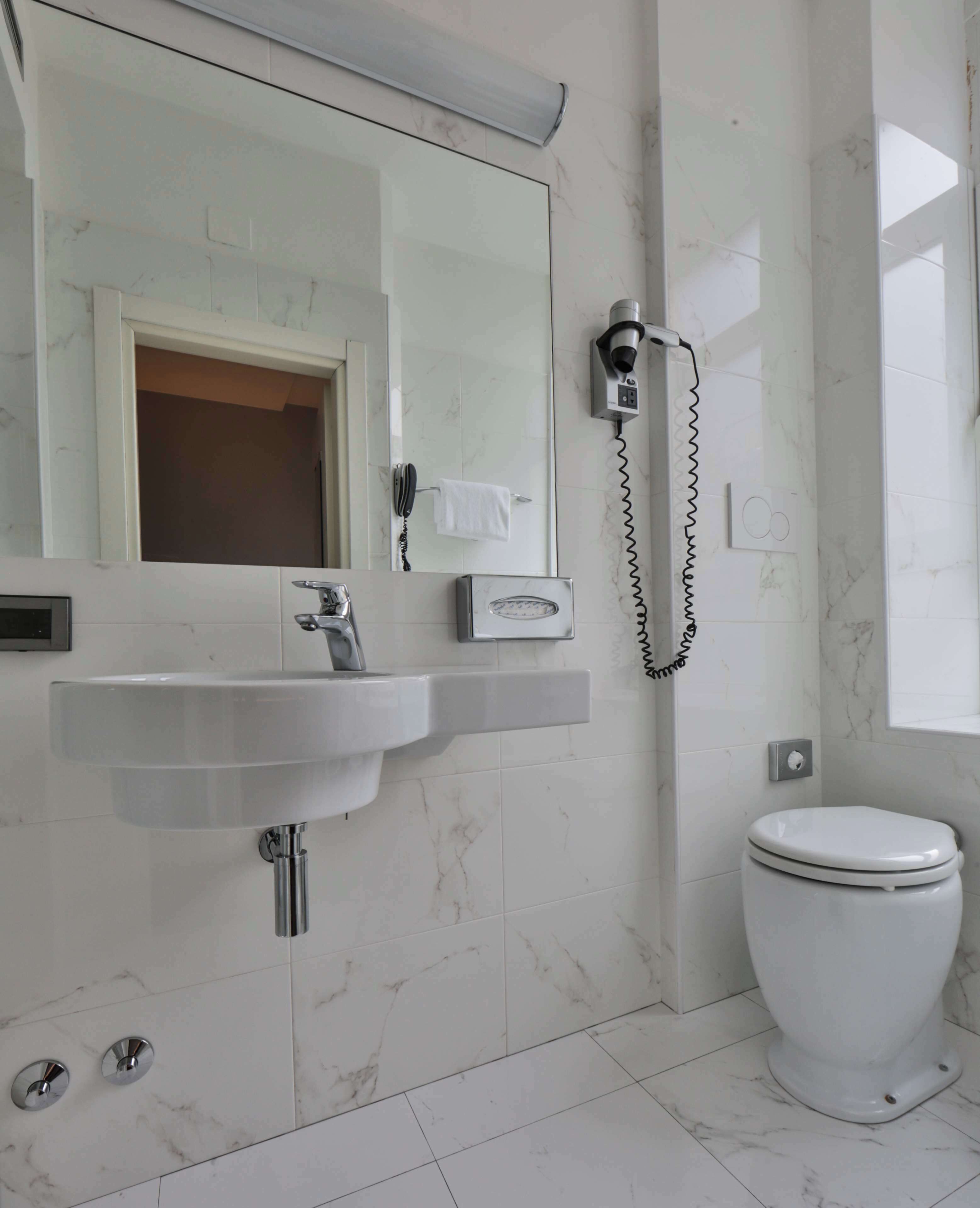 Photo - Best Western Madison Hotel