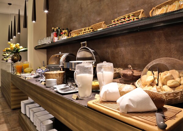 Buffet - Best Western Hotel Madison (Milan)