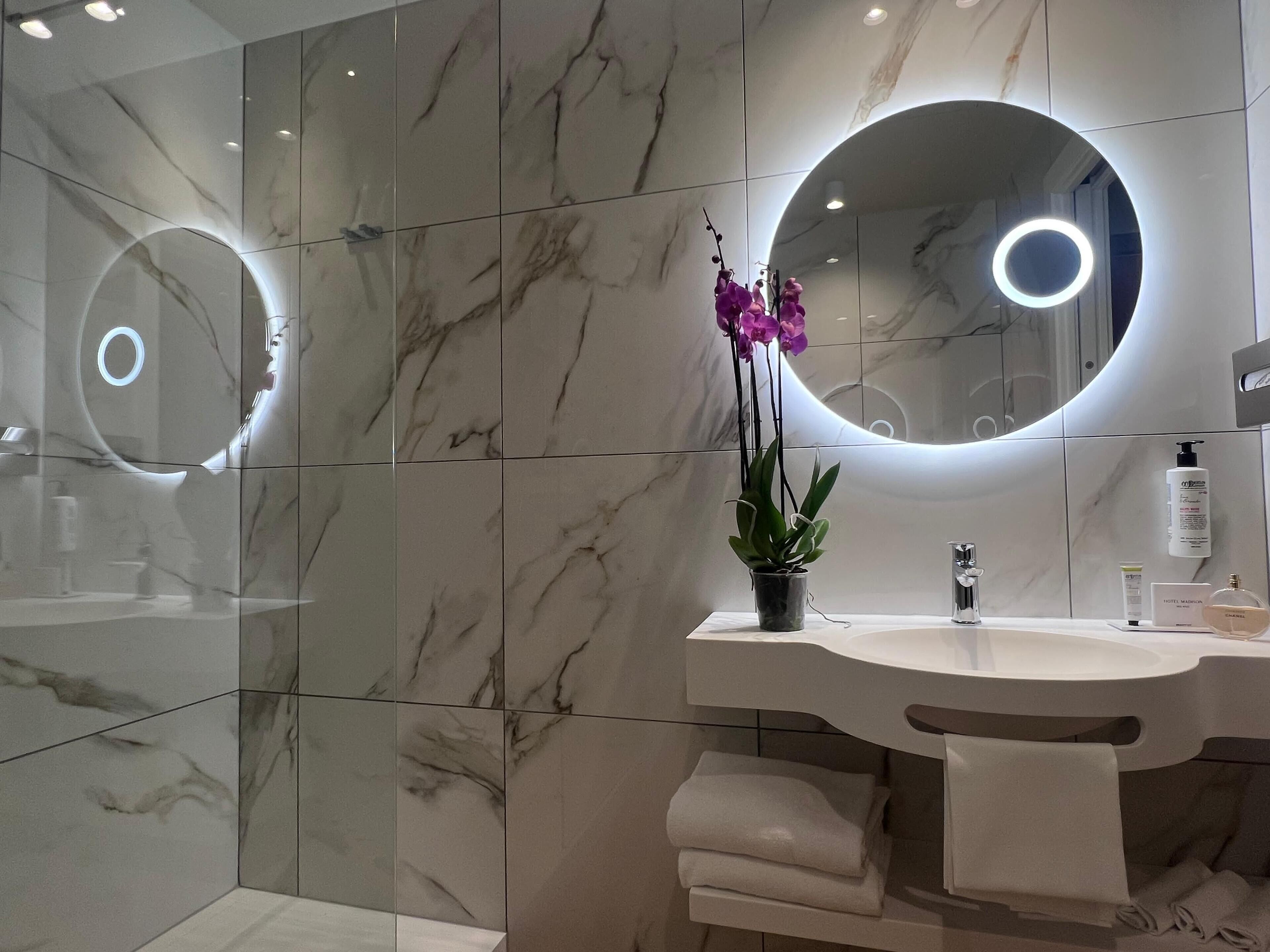 Photo - Best Western Madison Hotel