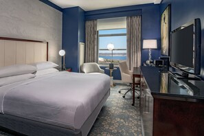 Premium bedding, down duvets, pillow-top beds, desk