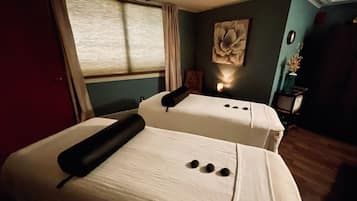 Couples treatment rooms, body treatments, aromatherapy