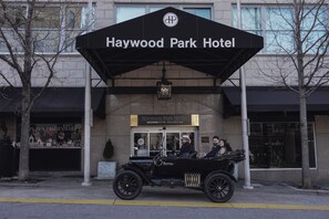 숙박 시설 정면