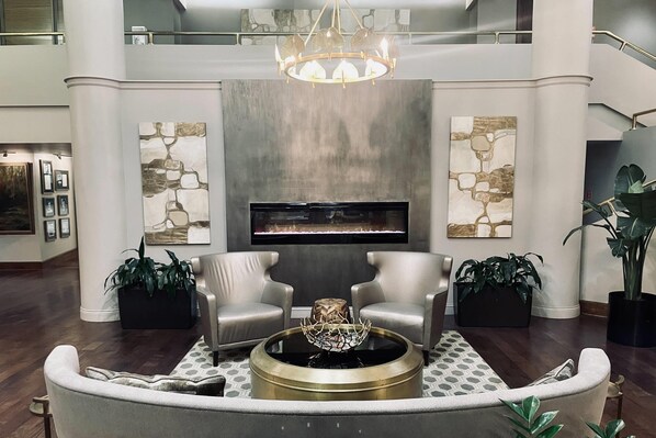 Lobby - Haywood Park Hotel, an Ascend Collection Hotel (Asheville)