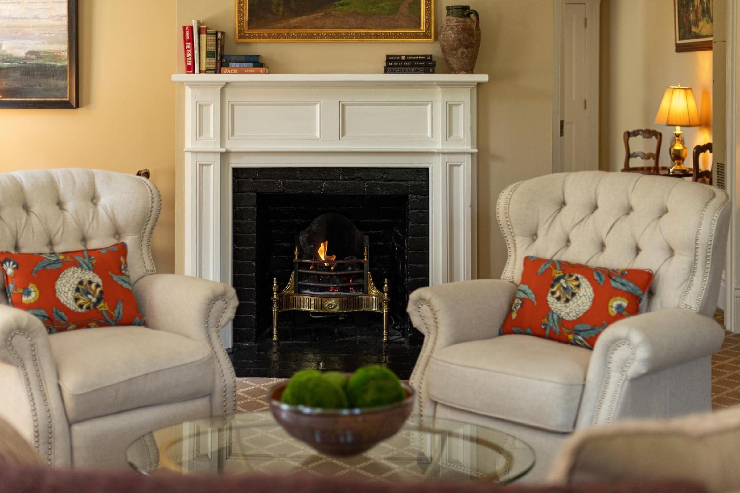 premium suite, 1 king bed with sofa bed | living room | flat-screen tv, dvd player