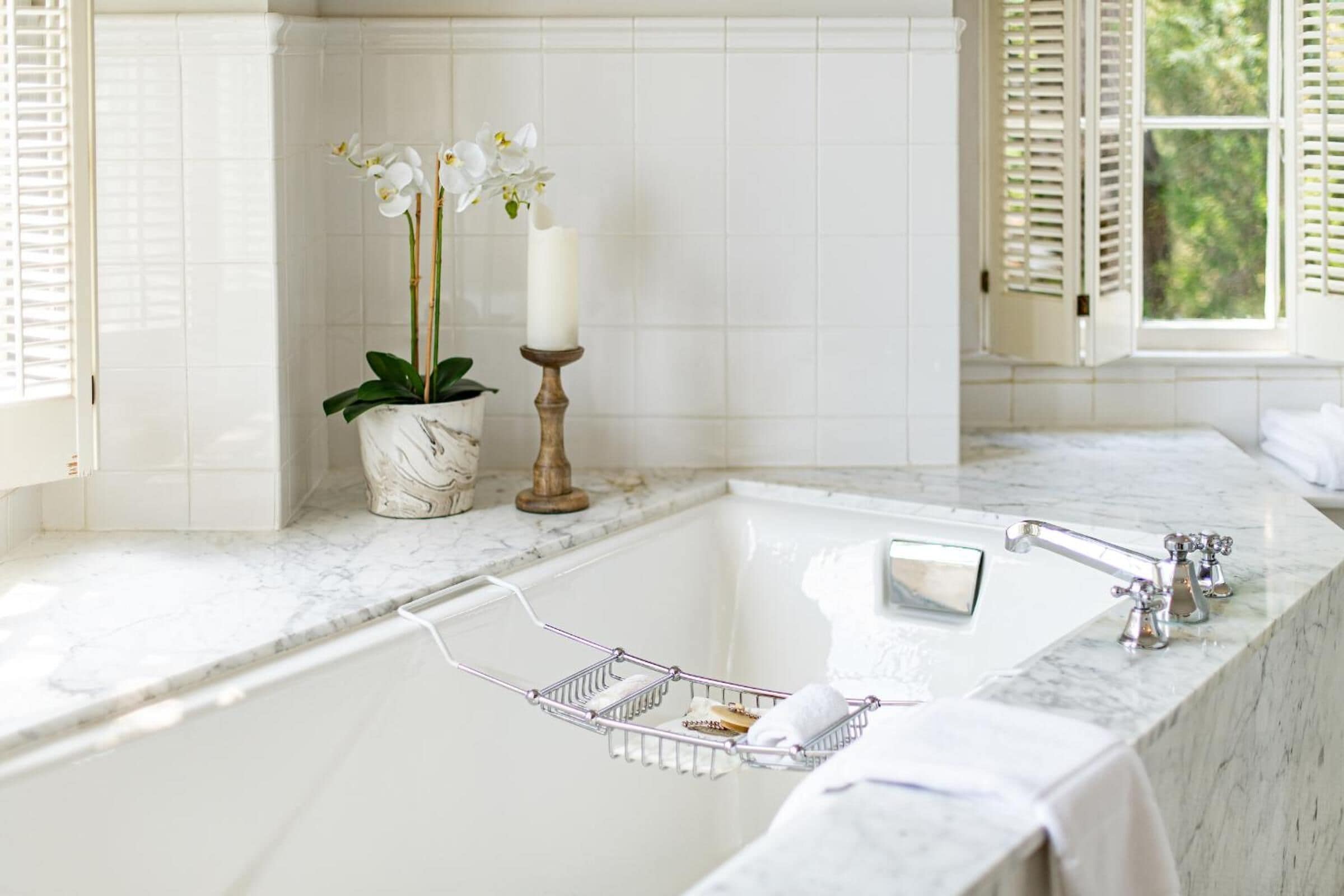 premium suite, 1 king bed with sofa bed | bathroom | free toiletries, hair dryer, bathrobes, towels