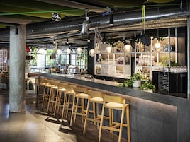 Bar (en el alojamiento)