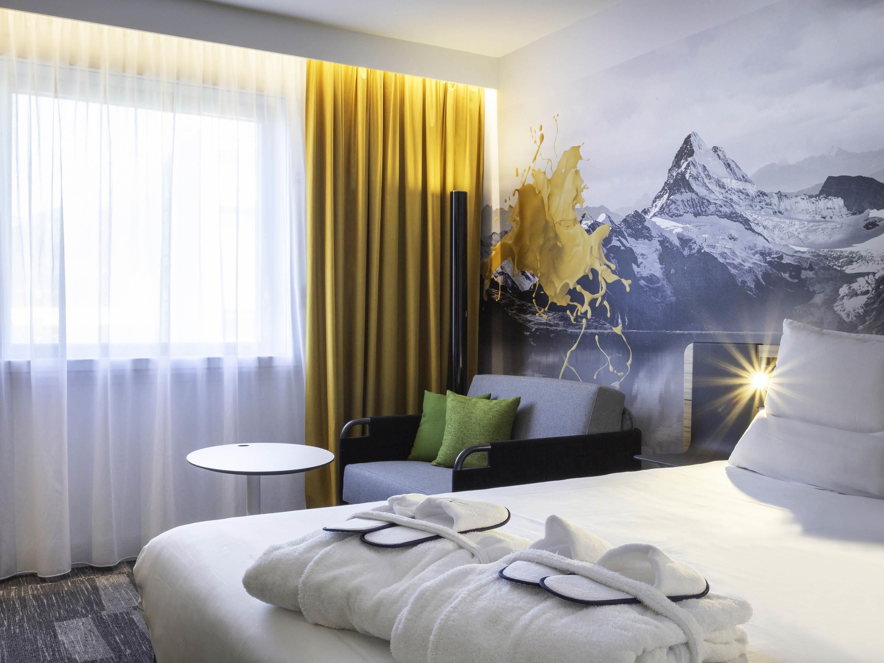 1 غرفة نوم وأغطية فراش متميزة وميني بار وخزنة داخل الغرفة