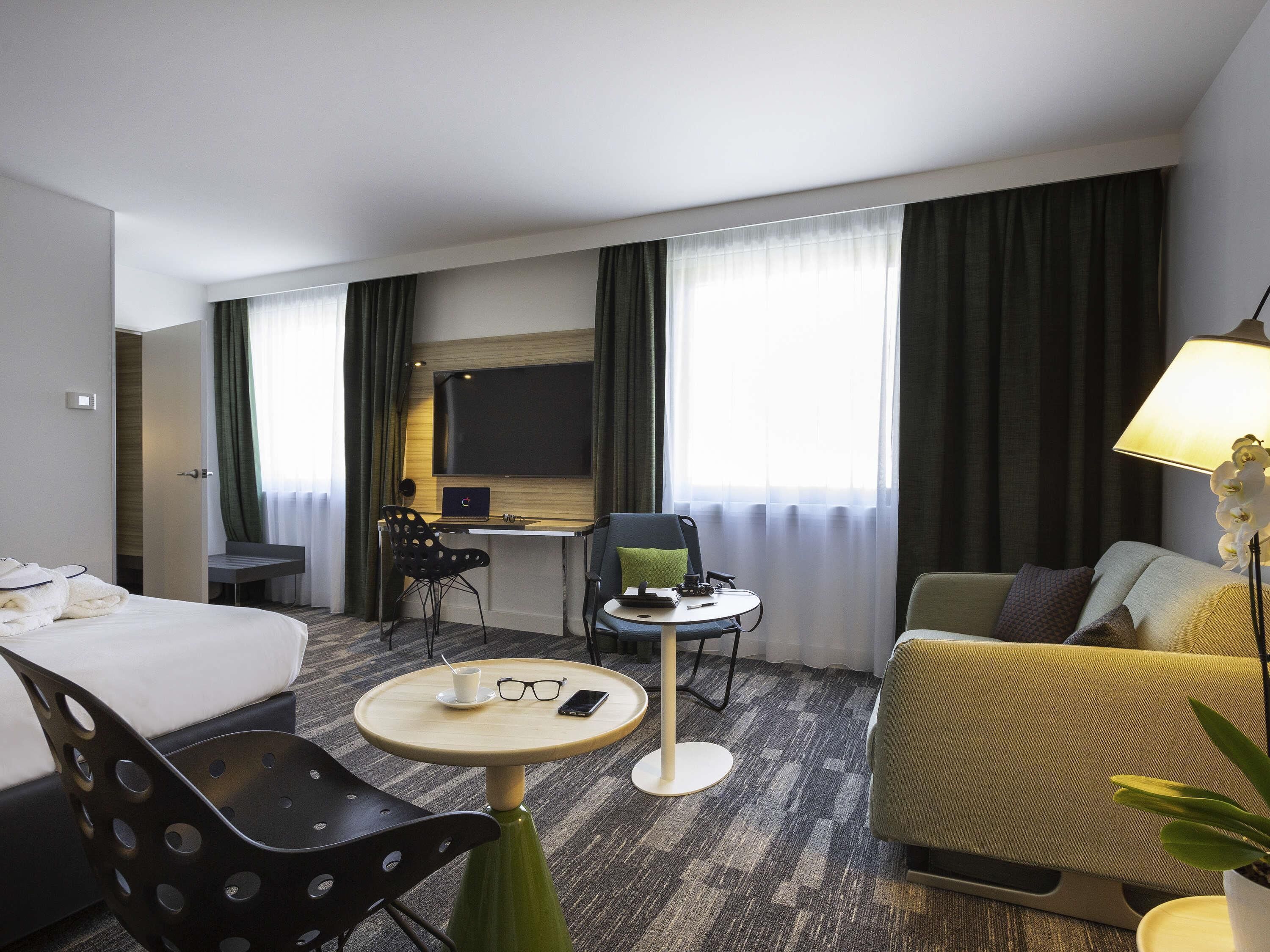 Suite, 1 Double Bed with Sofa bed, Mountain View | 1 bedroom, premium bedding, minibar, in-room safe