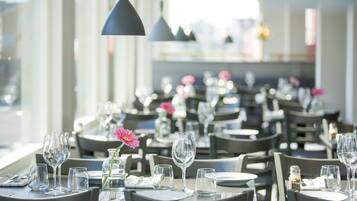 Breakfast and dinner served, Scandinavian cuisine