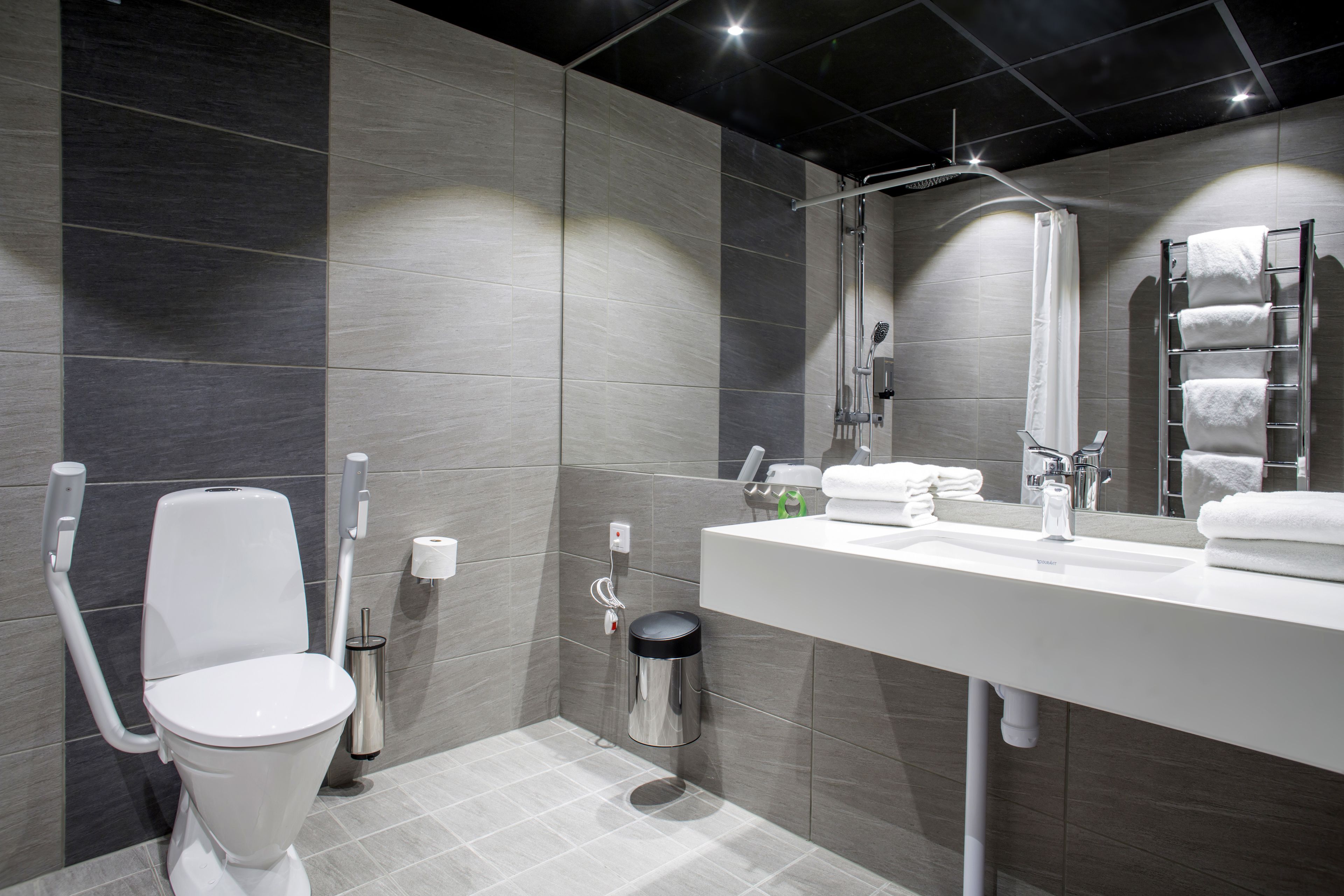 family room, no windows (including a light evening meal) | bathroom | hair dryer, towels, soap, shampoo