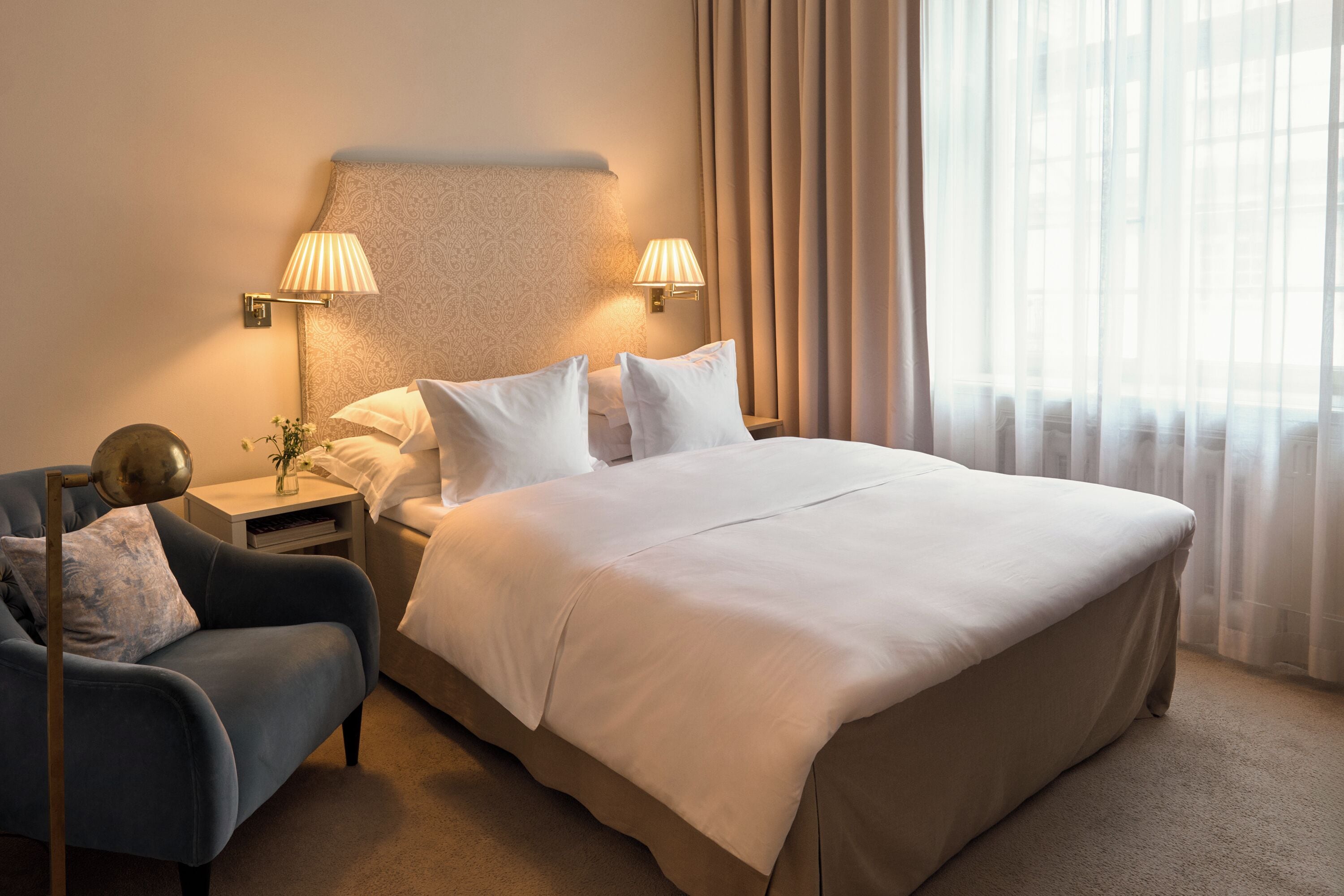 Standard Room | Minibaari, tallelokero huoneessa, yksilöllisesti sisustettu, työpöytä