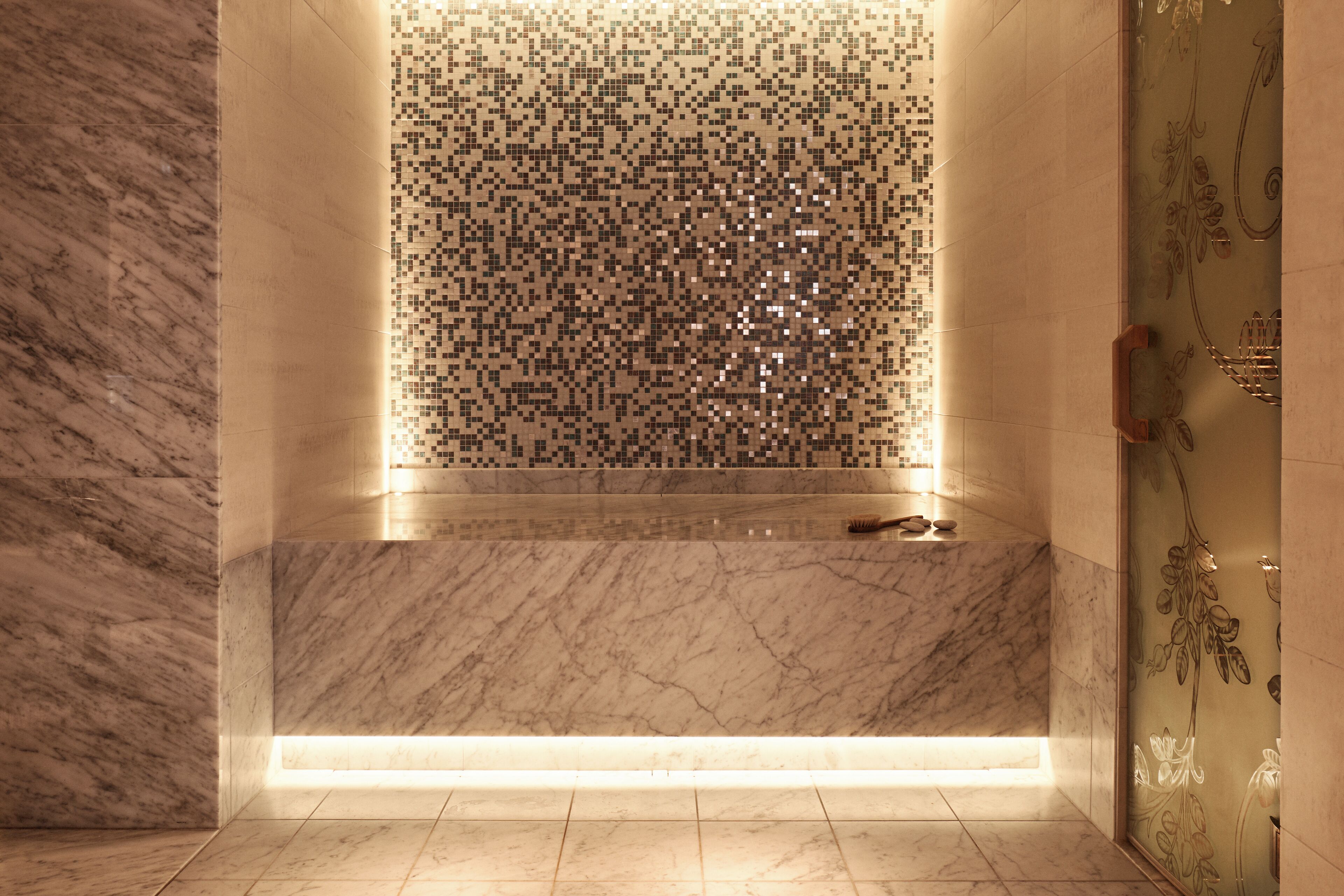 Turkiskt bad/hamam, kroppsbehandlingar, djupmassage och klassisk massage