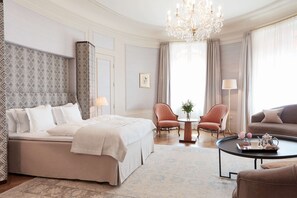 Hotel Diplomat Reviews, Deals & Photos 2023 - Expedia