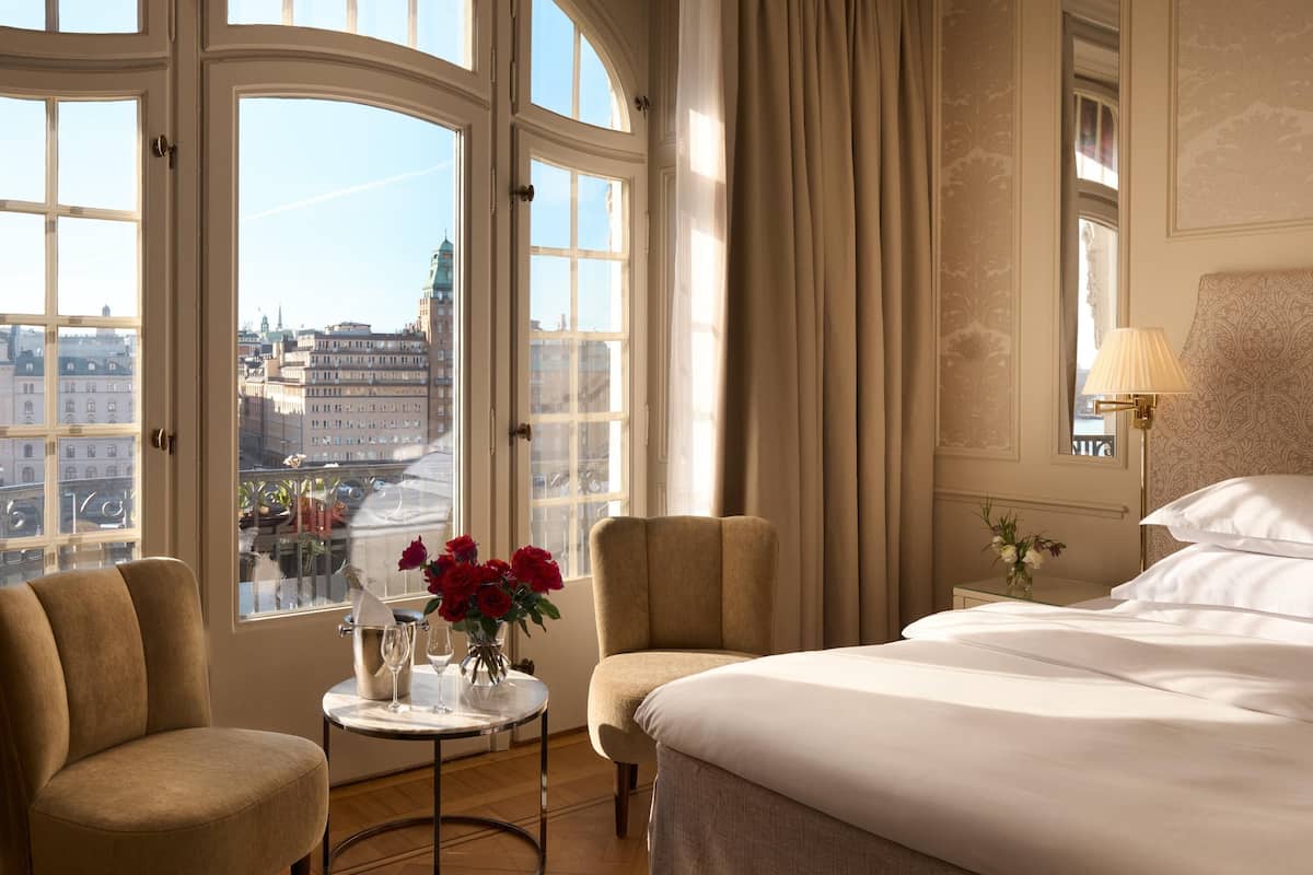 Deluxe Sea View Room | Minibar, coffres-forts dans les chambres, décoration personnalisée