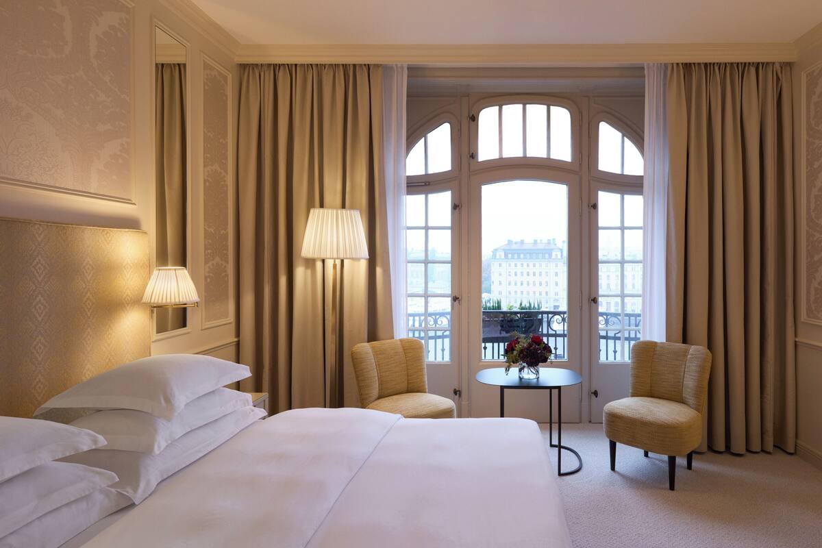 Deluxe Sea View Room | 미니바, 객실 내 금고, 책상, 노트북 작업 공간