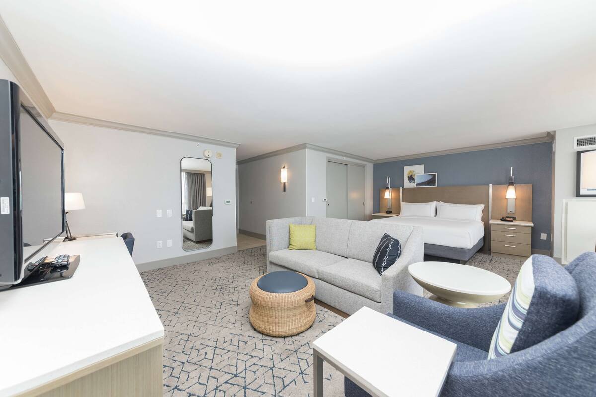 king bed junior suite ocean front w/ sofa bed | 1 bedroom, premium bedding, down duvets, in-room safe