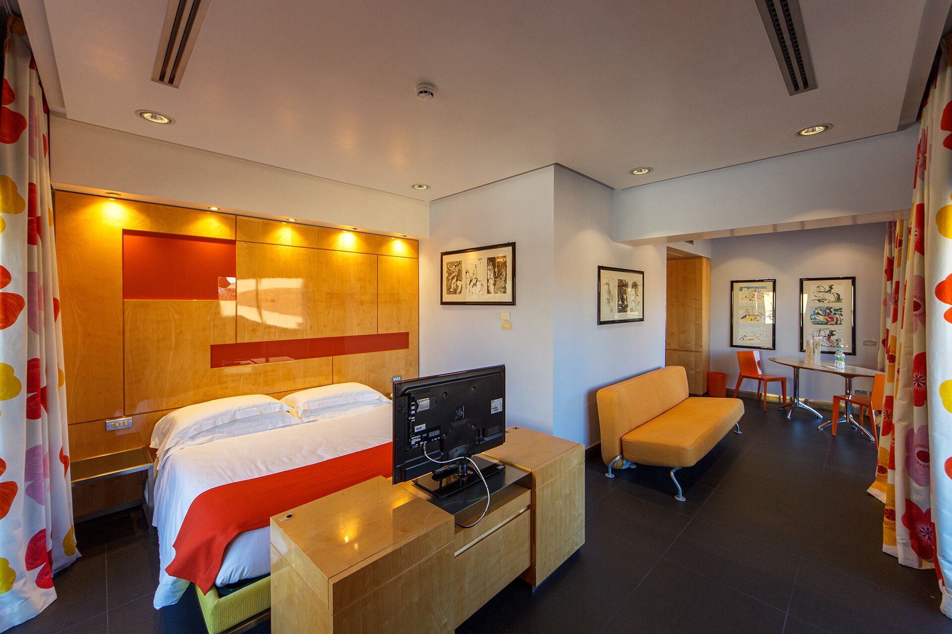 suite junior con moquette o pavimento | in-room safe, desk, soundproofing, free wifi