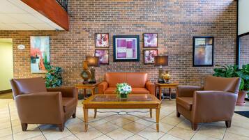 Coin salon dans le hall