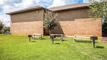 BBQ/picnic area