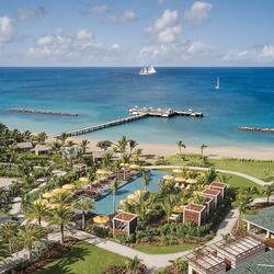 3 albercas al aire libre