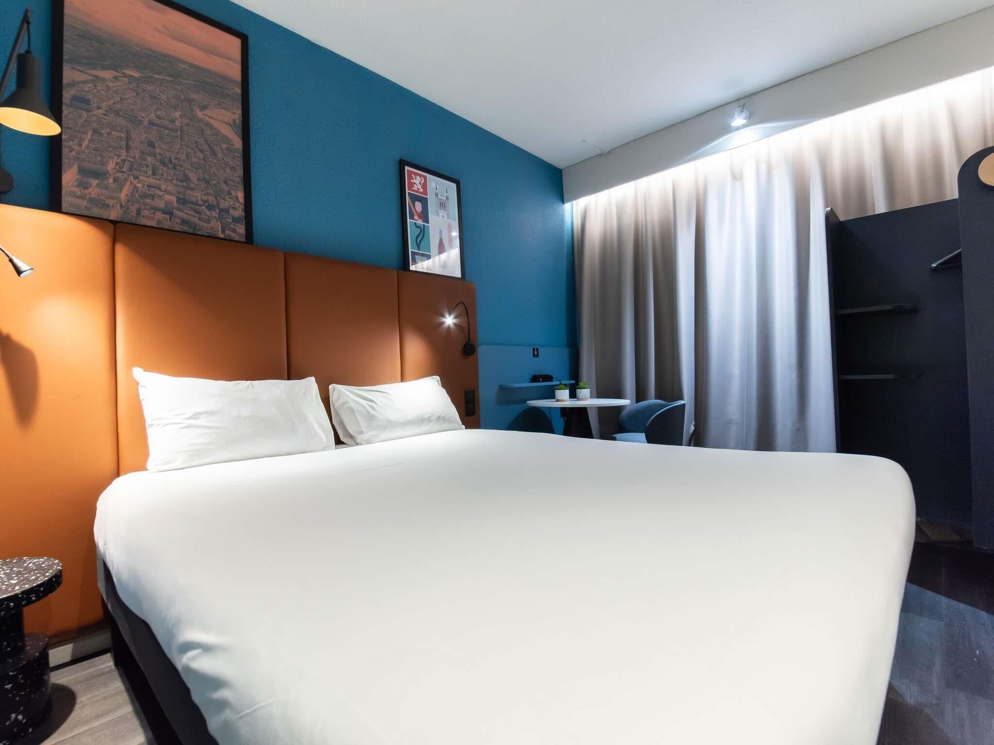 Twin Room, 2 Twin Beds | Premium bedding, desk, laptop workspace, soundproofing