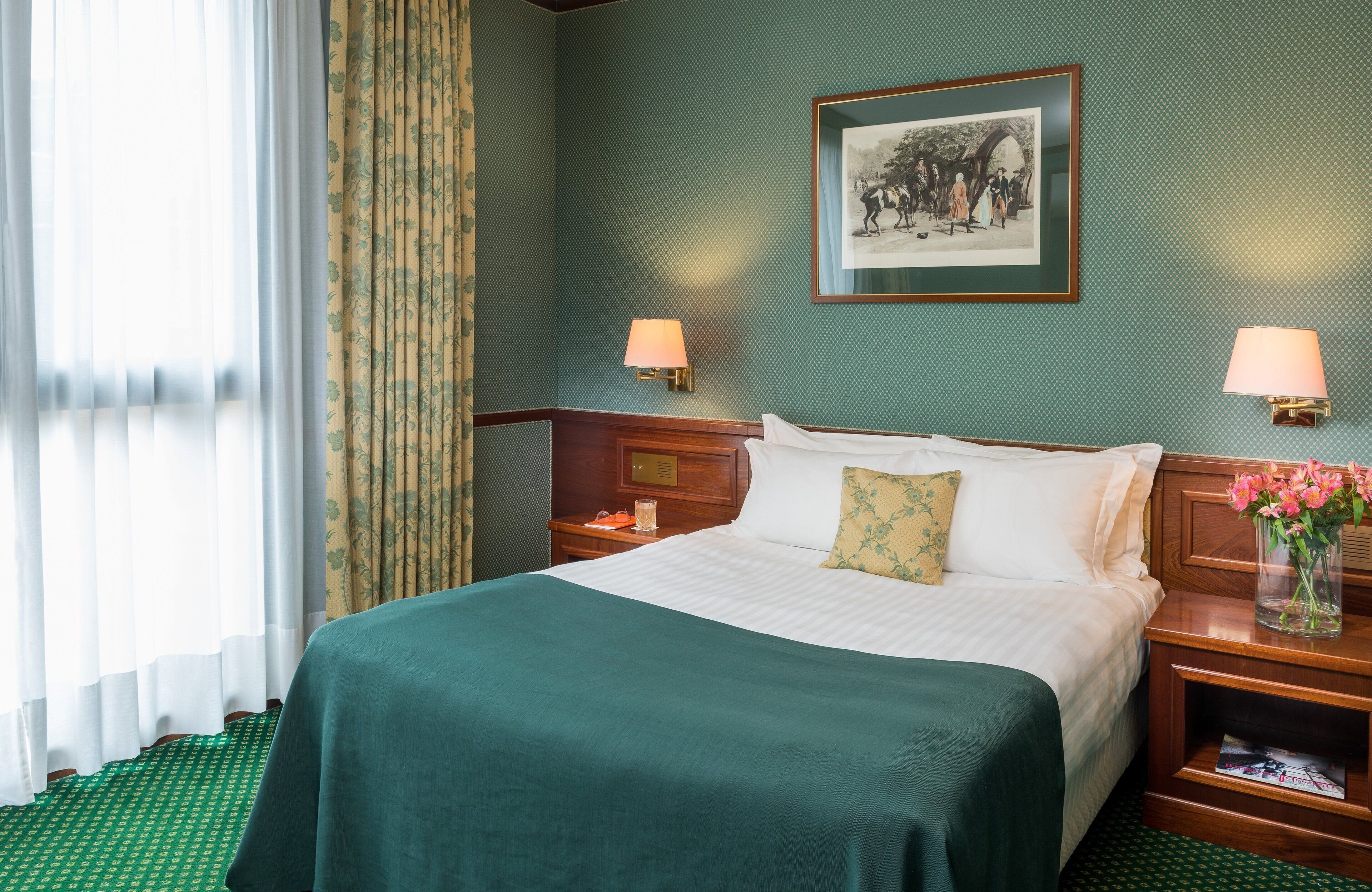 Minibar, in-room safe, individually furnished, desk