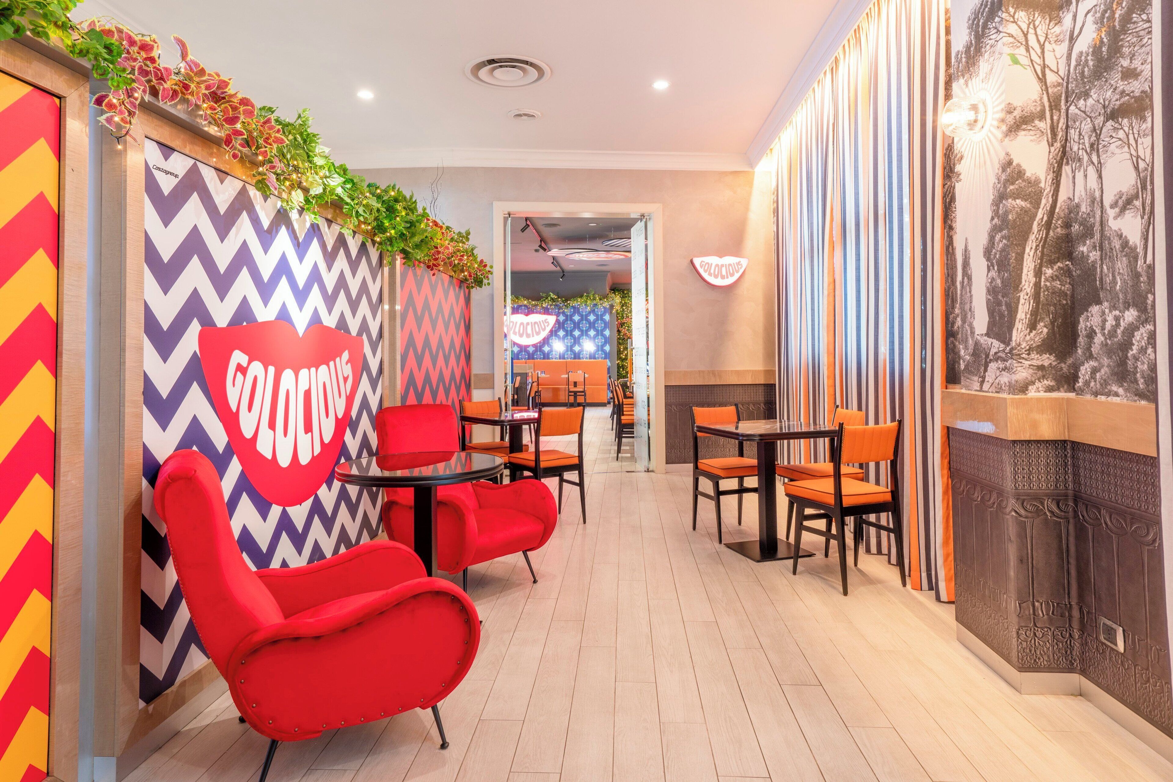 breakfast, lunch, dinner served; international cuisine