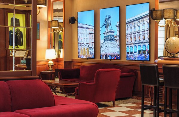 Lobby sitting area - Leonardo Hotel Milan City Center (Milan)