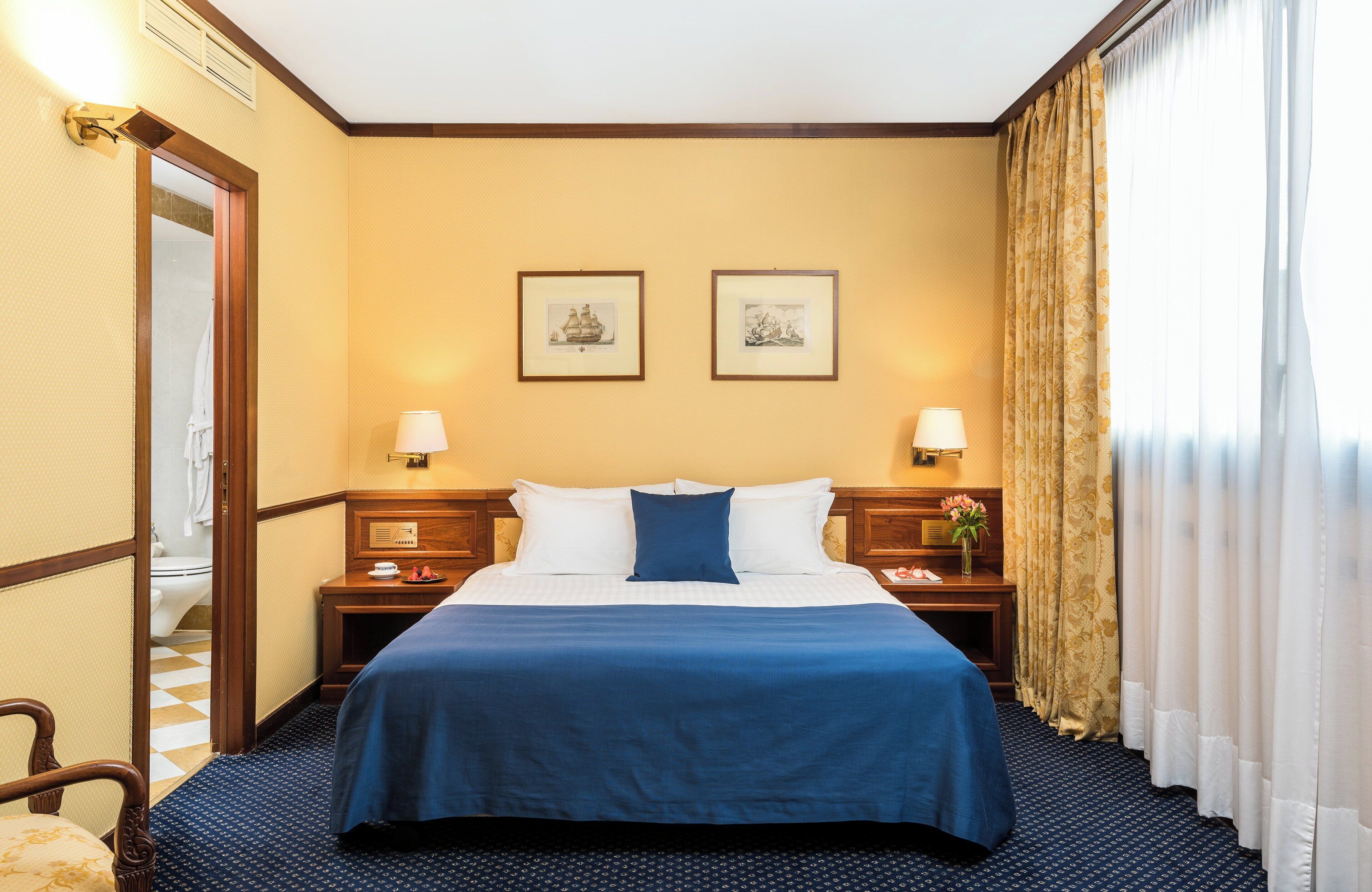 minibar, in-room safe, individually furnished, desk