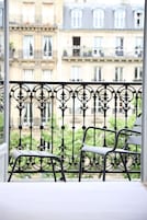 Minibar, coffres-forts dans les chambres, ameublement personnalisé