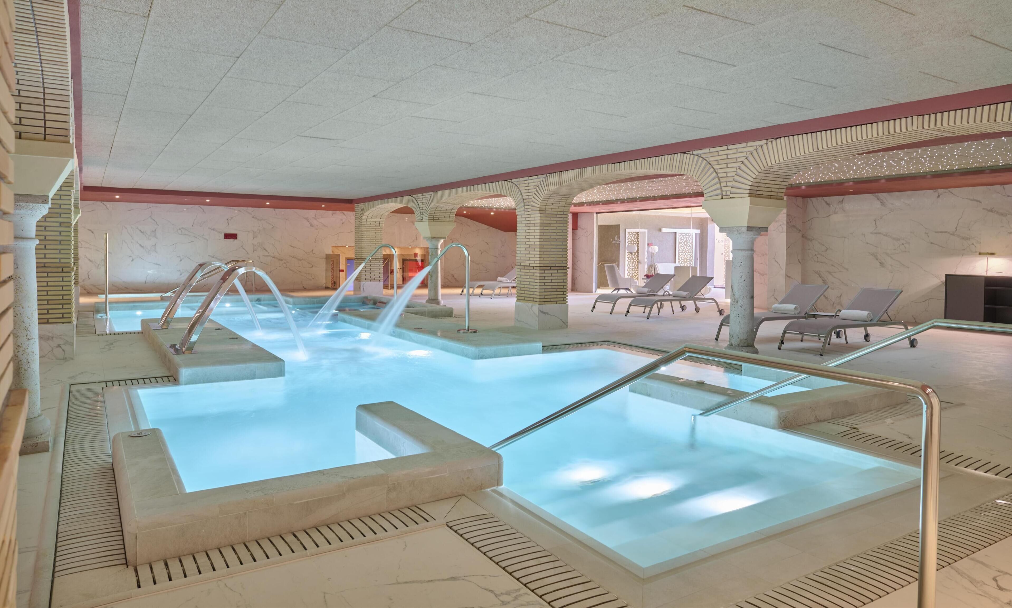 Lichaamsbehandelingen, hotstone-massages, diepe bindweefselmassages