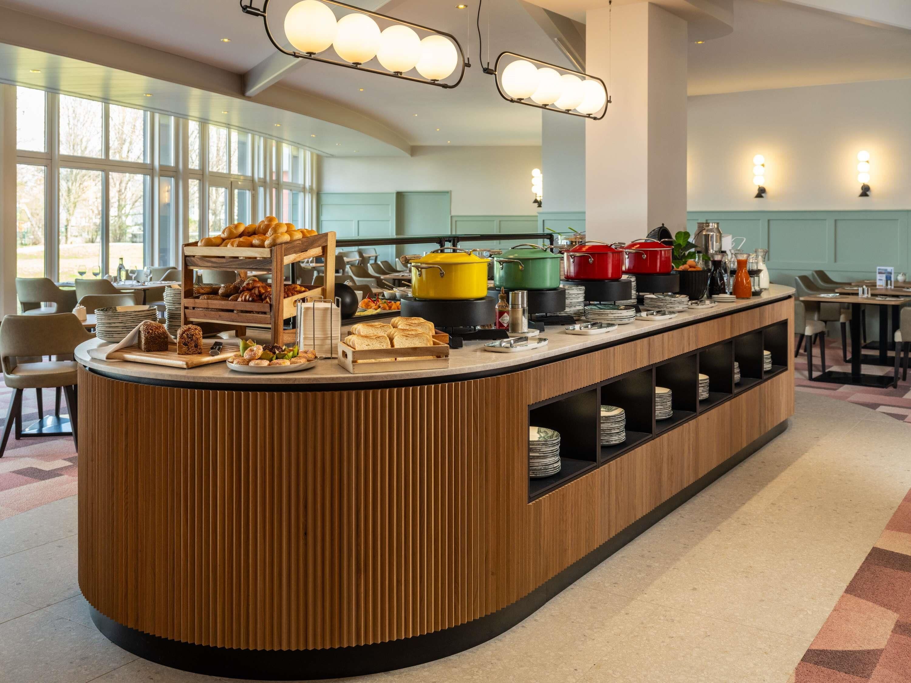 Daily buffet breakfast (EUR 26 per person)