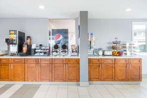 Tägliches inbegriffenes kontinentales Frühstück