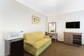 Suite, Multiple Beds, Non Smoking