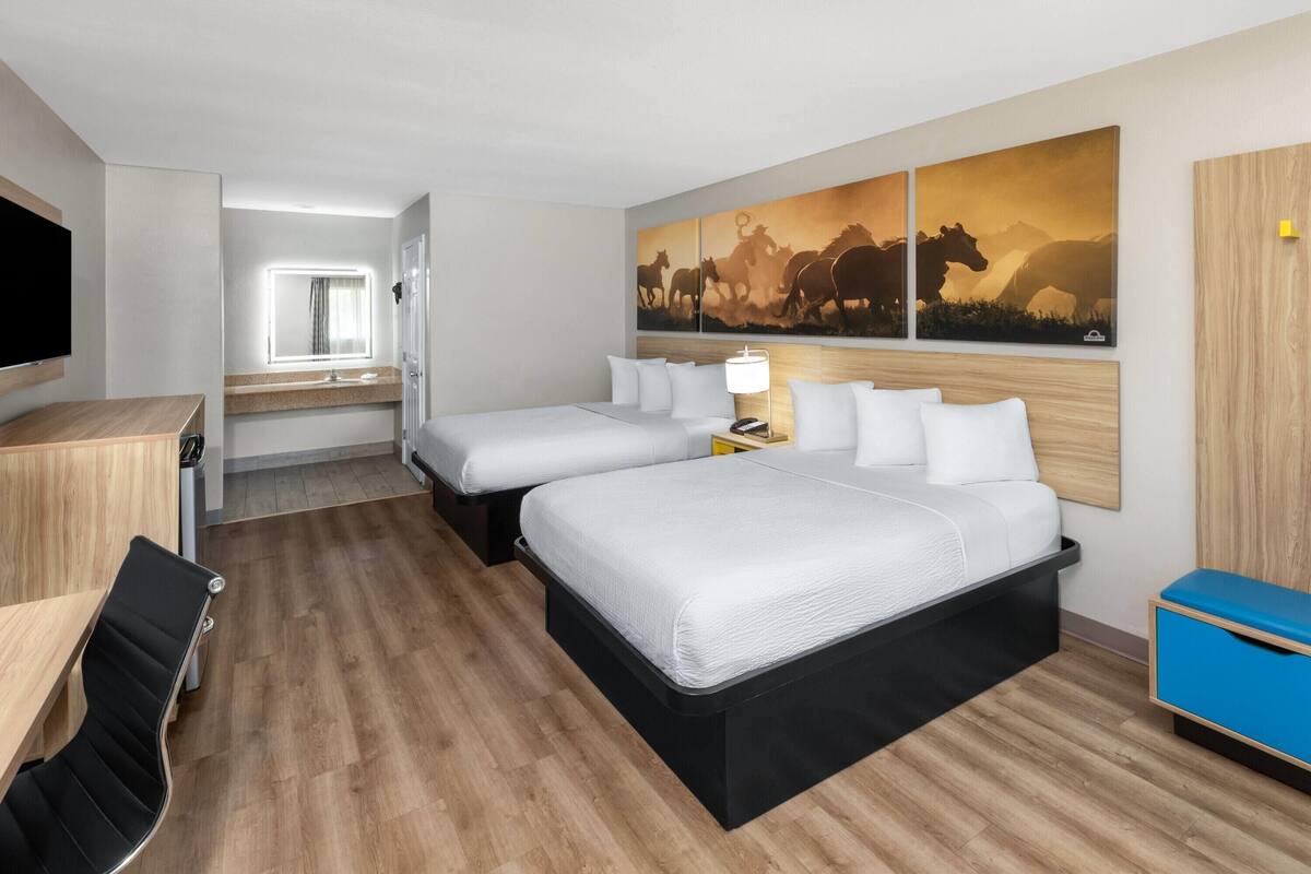Double Room, 2 Double Beds