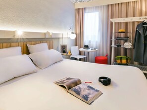 Habitación estándar, 1 cama doble | 1 dormitorio, escritorio, sistema de insonorización